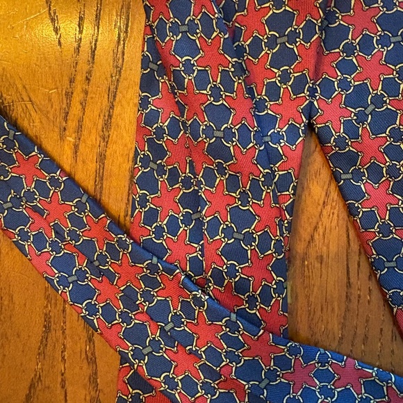 Hermés 100% Silk Stylish Blue and Red Patterned Men's Tie EUC! - Picture 8 of 8
